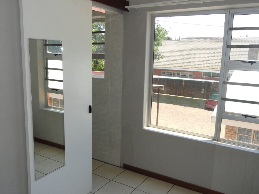 To Let 1 Bedroom Property for Rent in Die Bult North West
